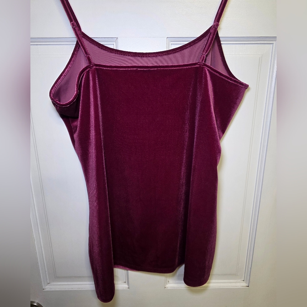 Loft Outlet Adjustable Strap Velvety Camisole Tank- Size XL Maroon/Burgundy - Picture 2 of 7